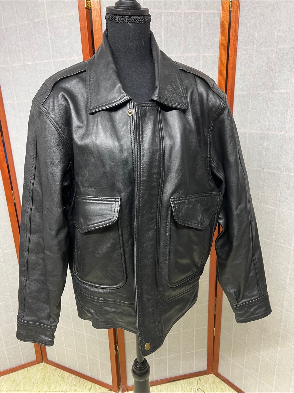 Black Leather Bomber Jacket - Timeless Varsity-Inspired Outerwear